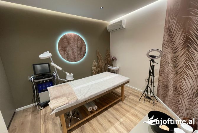 Ambient biznesi me qera 3+1 ne Tirane - 600 Euro