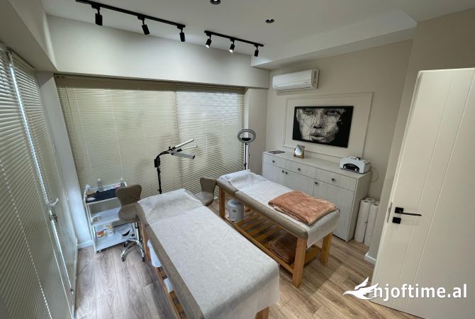 Ambient biznesi me qera 3+1 ne Tirane - 600 Euro
