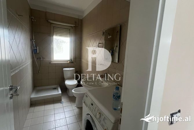 Shtepi me qera Apartament ne Tirane, 2+1, Mobilimi Pjeserisht e mobiluar, Pagesa 600  Euro.