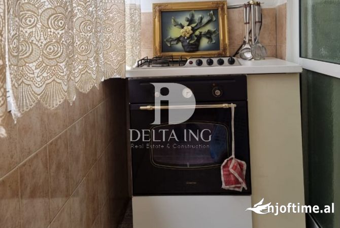 Shtepi me qera Apartament ne Tirane, 2+1, Mobilimi E mobiluar, Pagesa 600  Euro.