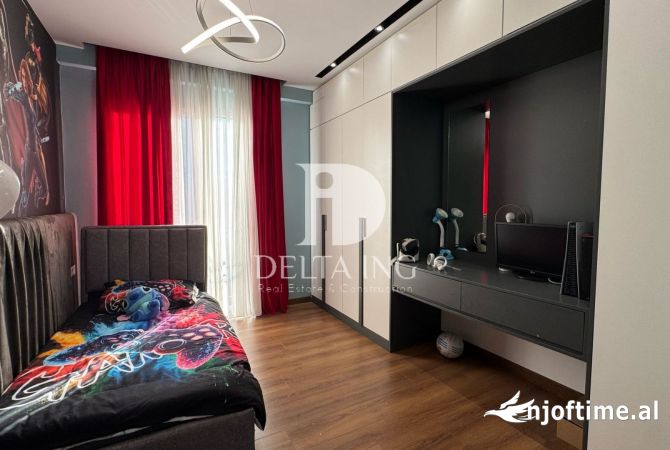 Shtepi ne shitje Apartament ne Tirane, 2+1, Mobilimi E mobiluar, Pagesa 198,000  Euro.