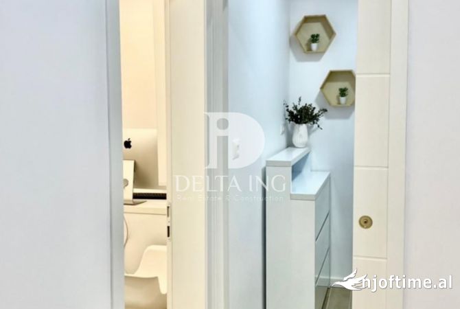 Jepet me Qira Ambient per Klinike/Zyre – Vasil Shanto