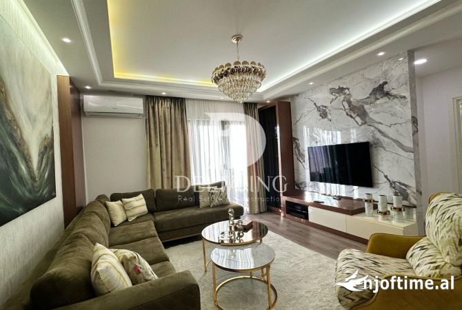 Shtepi me qera 2+1 ne Tirane - 1,000 Euro