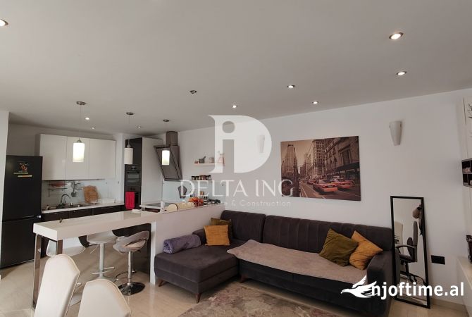 Shtepi me qera 2+1 ne Tirane - 750 Euro