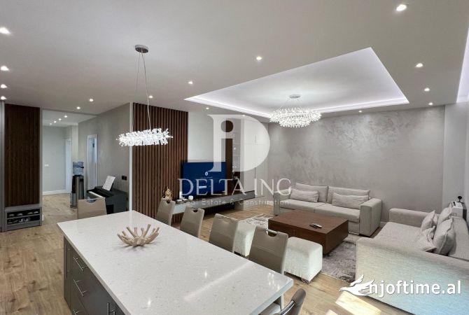 Casa in vendita 3+1 a Tirana - 450,000 Euro