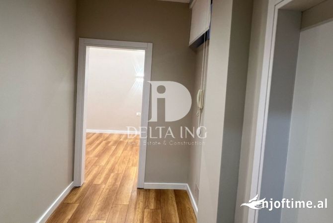 Shtepi ne shitje Apartament ne Tirane, 1+1, Mobilimi Bosh, pa mobiluar, Pagesa 135,000  Euro.