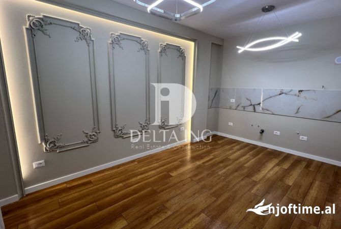 Shtepi ne shitje Apartament ne Tirane, 1+1, Mobilimi Bosh, pa mobiluar, Pagesa 135,000  Euro.