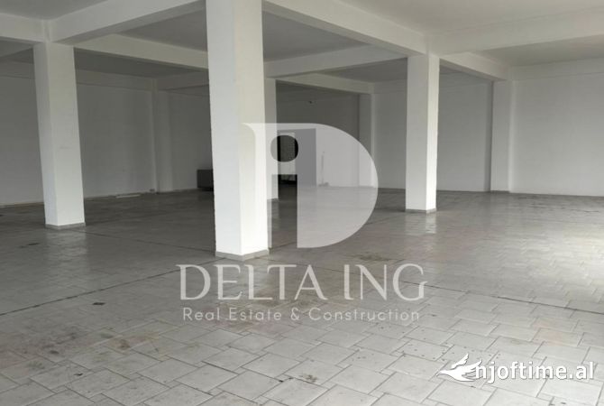 Ambient biznesi me qera 3+1 ne Tirane - 750 Euro