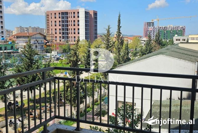 Shtepi me qera Apartament ne Tirane, 2+1, Mobilimi E mobiluar, Pagesa 600  Euro.
