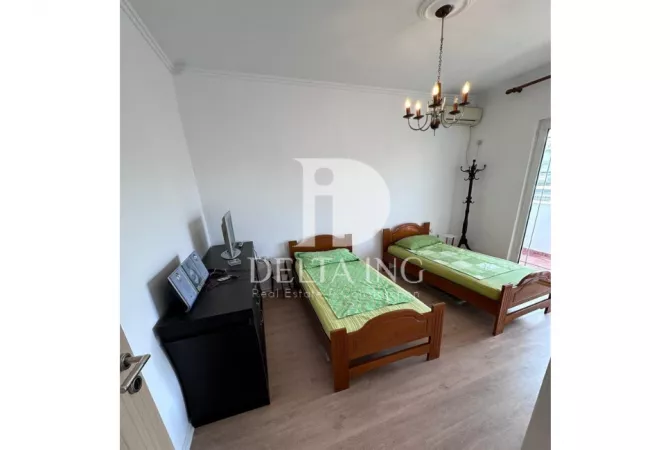 Shtepi ne shitje Apartament ne Tirane, 2+1, Mobilimi E mobiluar, Pagesa 147,000  Euro.