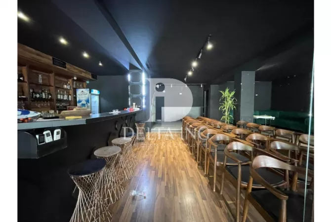 Ambiente Commerciale in Affitto 2+1 a Tirana - 2,500 Euro