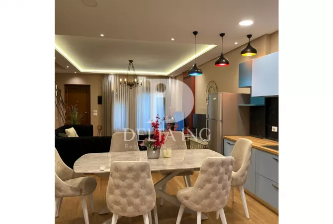 Shtepi me qera 3+1 ne Tirane - 1,800 Euro