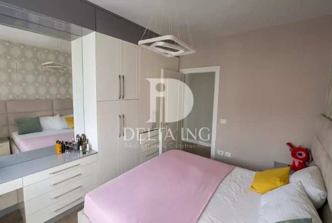 Shtepi ne shitje Apartament ne Tirane, 2+1, Mobilimi E mobiluar, Pagesa 280,000  Euro.