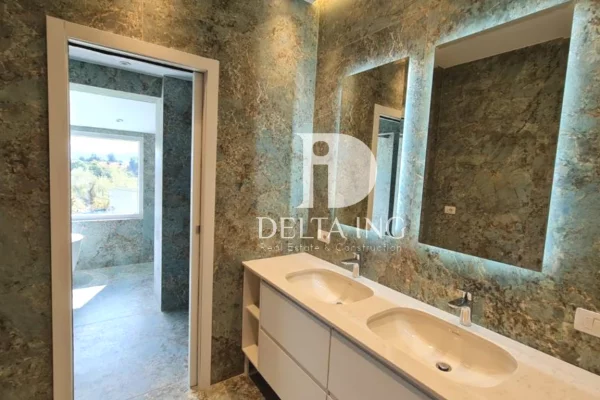 Shtepi me qera Vila Luksoze ne Tirane, 5+1, Mobilimi Pjeserisht e mobiluar, Pagesa 5,000  Euro.