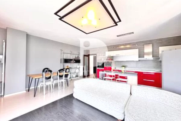 Shtepi me qera 2+1 ne Tirane - 800 Euro