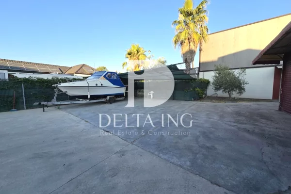 Business Property for Rent 4+1 in Tirana - 4,000 Euro