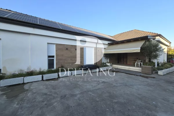 Business Property for Rent 4+1 in Tirana - 4,000 Euro