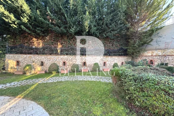 House for Rent 6+1 in Tirana - 3,000 Euro