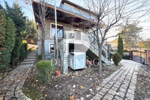 Shtepi me qera Vila Luksoze ne Tirane, 6+1, Mobilimi Pjeserisht e mobiluar, Pagesa 3,000  Euro.