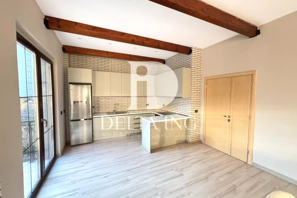 Shtepi me qera Vila Luksoze ne Tirane, 6+1, Mobilimi Pjeserisht e mobiluar, Pagesa 3,000  Euro.