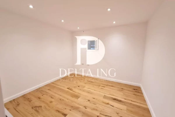 Shtepi ne shitje Vila Luksoze ne Tirane, 7+1, Mobilimi Pjeserisht e mobiluar, Pagesa 1,500,000  Euro.