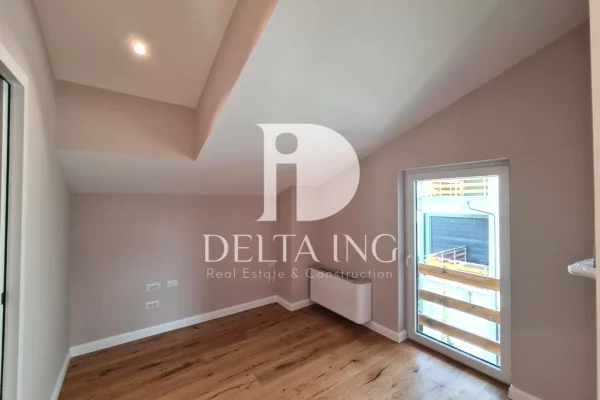 Shtepi ne shitje Vila Luksoze ne Tirane, 7+1, Mobilimi Pjeserisht e mobiluar, Pagesa 1,500,000  Euro.