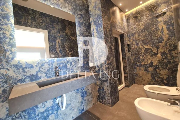 Shtepi ne shitje Vila Luksoze ne Tirane, 7+1, Mobilimi Pjeserisht e mobiluar, Pagesa 1,500,000  Euro.