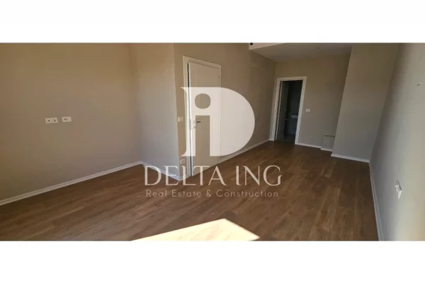 Ambient biznesi me qera 3+1 ne Tirane - 1,800 Euro