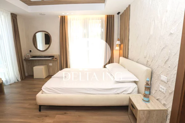 Luxury villas for sale in Durres 7+1, Furnished