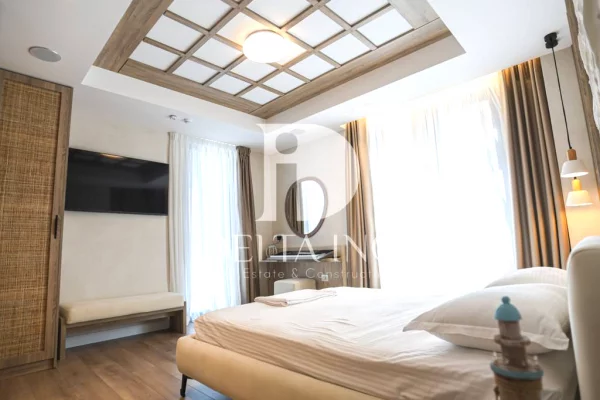 Luxury villas for sale in Durres 7+1, Furnished