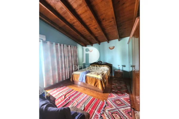 Shtepi ne shitje Vila Luksoze ne Tirane, 7+1, Mobilimi E mobiluar, Pagesa 750,000  Euro.