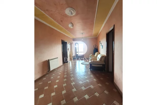 Shtepi ne shitje Vila Luksoze ne Tirane, 7+1, Mobilimi E mobiluar, Pagesa 750,000  Euro.