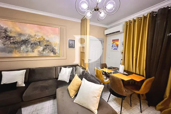 Shtepi ne shitje Apartament ne Tirane, 2+1, Mobilimi E mobiluar, Pagesa 210,000  Euro.