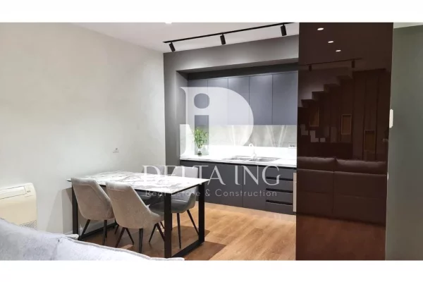 Shtepi me qera 4+1 ne Tirane - 1,500 Euro