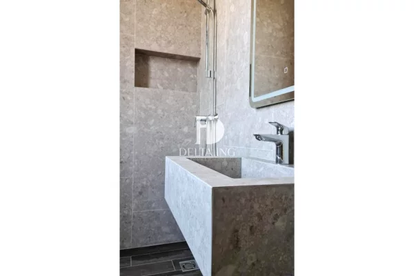 Shtepi me qera Duplex(shtepi me 2 kate) ne Tirane, 4+1, Mobilimi E mobiluar, Pagesa 1,500  Euro.