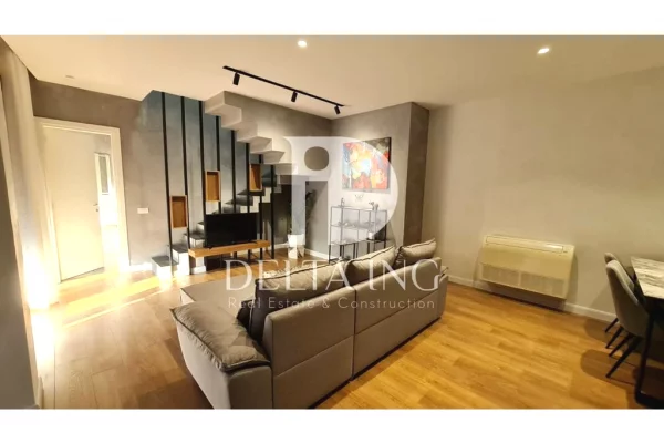 Shtepi me qera Duplex(shtepi me 2 kate) ne Tirane, 4+1, Mobilimi E mobiluar, Pagesa 1,500  Euro.