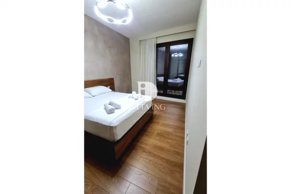 Shtepi me qera Duplex(shtepi me 2 kate) ne Tirane, 4+1, Mobilimi E mobiluar, Pagesa 1,500  Euro.