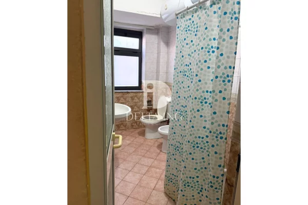 Shtepi me qera Apartament ne Tirane, 1+1, Mobilimi E mobiluar, Pagesa 400  Euro.