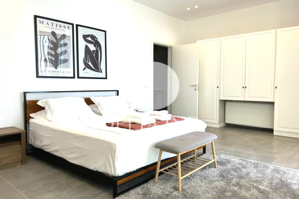 Shtepi ne shitje Vila Luksoze ne Himare, 7+1, Mobilimi E mobiluar, Pagesa 1,300,000  Euro.