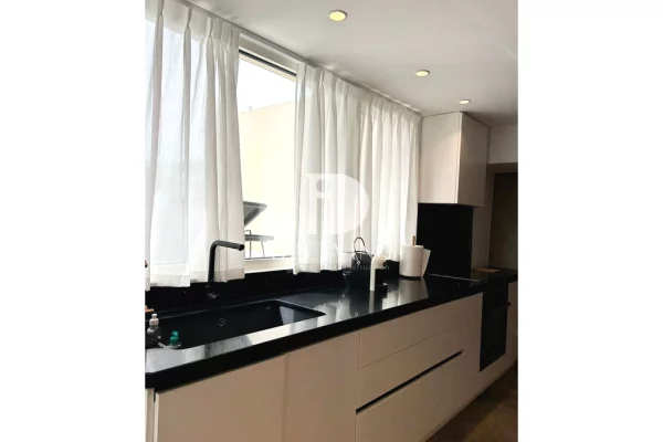 Shtepi ne shitje Vila Luksoze ne Himare, 7+1, Mobilimi E mobiluar, Pagesa 1,300,000  Euro.