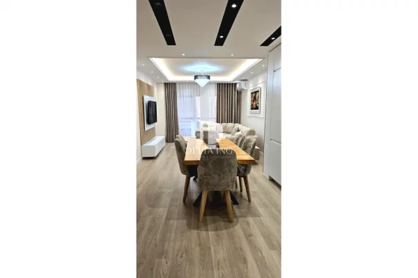 Shtepi me qera 2+1 ne Tirane - 1,300 Euro