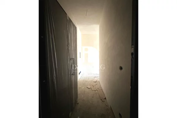 Apartment for sale in Tirana 2+1, Emty