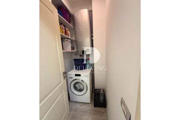Shtepi ne shitje Apartament ne Tirane, 3+1, Mobilimi E mobiluar, Pagesa 350,000  Euro.