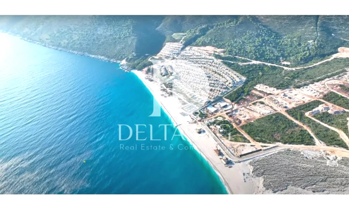 Shtepi ne shitje Apartament ne Himare, 2+1, Mobilimi Pjeserisht e mobiluar, Pagesa 620,000  Euro.