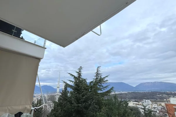 Shtepi me qera 2+1 ne Tirane - 70,000 Leke