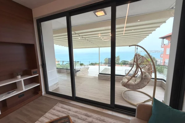 Shtepi ne shitje Apartament ne Vlore, 2+1, Mobilimi E mobiluar, Pagesa 590,000  Euro.