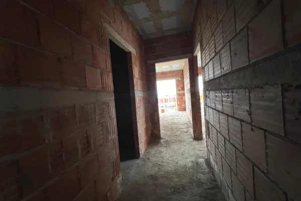 Apartment for sale in Tirana 1+1, Emty