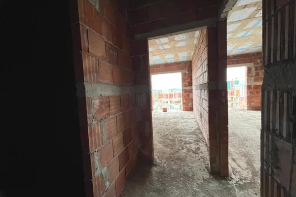 Apartment for sale in Tirana 1+1, Emty