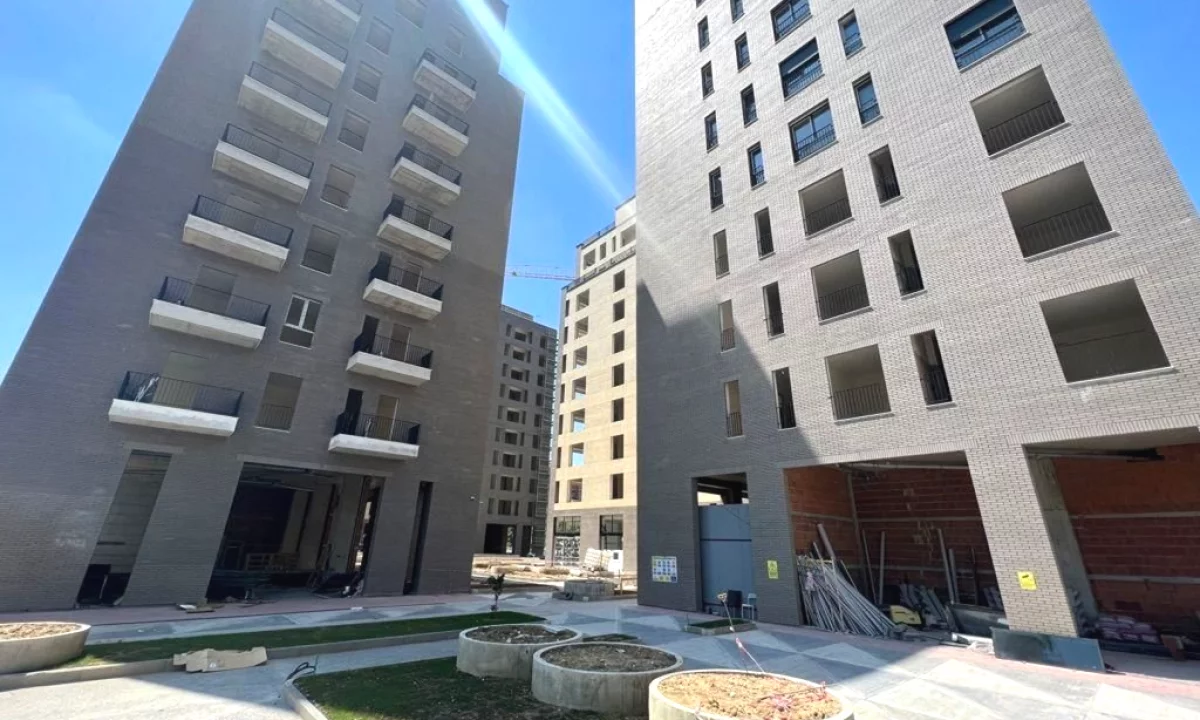 Apartment for sale in Tirana 2+1, Emty