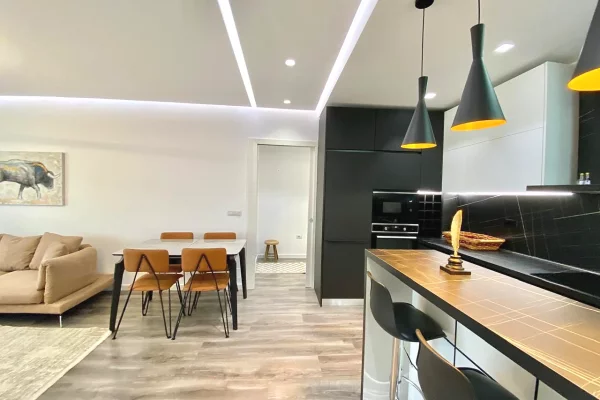 Shtepi ne shitje Apartament ne Tirane, 2+1, Mobilimi E mobiluar, Pagesa 200,000  Euro.